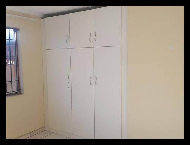 2 BEDROOM PROPERTY TO RENT IN ZAKARIYYA PARK